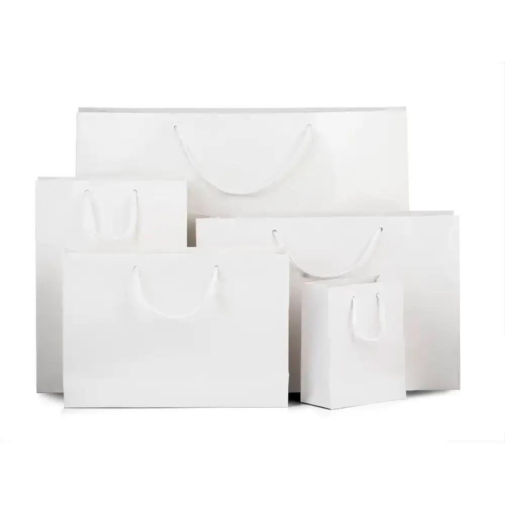 Exklusive Papiertragetaschen weiß glänzend